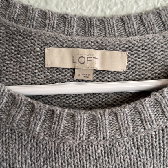 Go button gray sweater - Picture 3 of 5